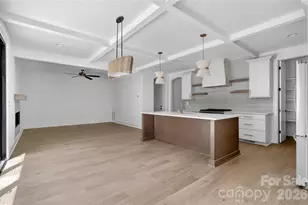 417 W Cama St, Charlotte, NC 28217 - Photo 5