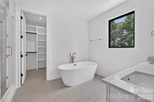 417 W Cama St, Charlotte, NC 28217 - Photo 23