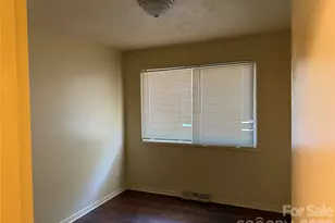4101 Foxford Pl, Charlotte, NC 28215 - Photo 5