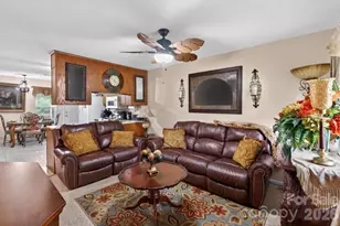 634 Hillcrest Dr, Shelby, NC 28150 - Photo 3