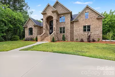 209 E Glenview Drive, Salisbury, NC 28147 - Photo 3