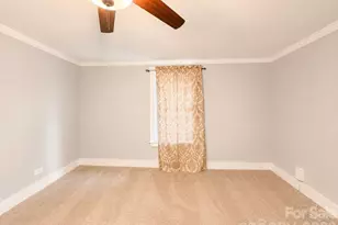 383 E Catawba Ave, Mooresville, NC 28115 - Photo 9