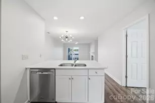913 Southwest Dr, Davidson, NC 28036 - Photo 15