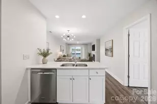 913 Southwest Dr, Davidson, NC 28036 - Photo 5