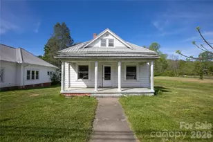 204 Main St, Rosman, NC 28772 - Photo 1