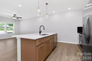 337 N Hoskins Rd, Charlotte, NC 28216 - Photo 13