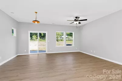 337 N Hoskins Road, Charlotte, NC 28216 - Photo 15