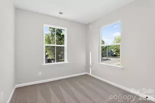 337 N Hoskins Rd, Charlotte, NC 28216 - Photo 19