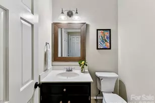 10341 Avondale Ave, Charlotte, NC 28210 - Photo 17