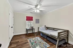 10341 Avondale Ave, Charlotte, NC 28210 - Photo 25