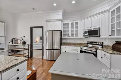 1019 10th Street Lane NW, Hickory, NC 28601 - Photo 17