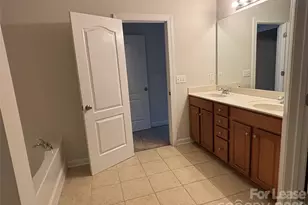 11114 Sandstone Rd, Charlotte, NC 28277 - Photo 37