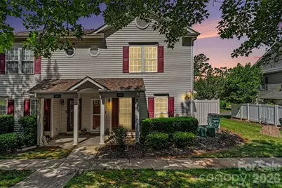 2635 Meadow Knoll Drive, Charlotte, NC 28269 - Photo 5