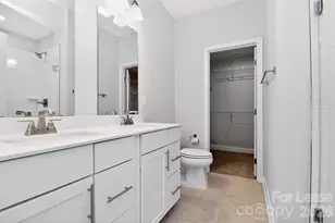 948 Broad River Ln, Charlotte, NC 28211 - Photo 9