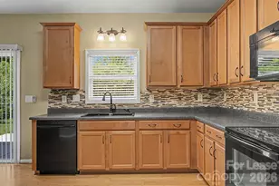 2917 Liddington Rd, Matthews, NC 28105 - Photo 11