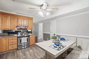 8616 Longbriar Dr, Charlotte, NC 28212 - Photo 13