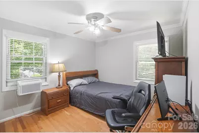 8616 Longbriar Drive, Charlotte, NC 28212 - Photo 29