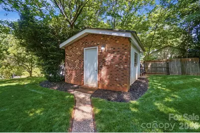 8616 Longbriar Drive, Charlotte, NC 28212 - Photo 41