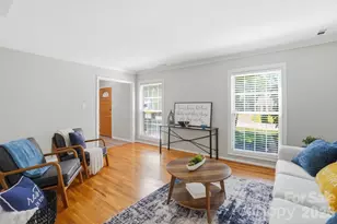 8616 Longbriar Dr, Charlotte, NC 28212 - Photo 9