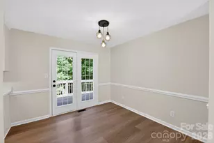 209 Red Oak Ct, Gastonia, NC 28052 - Photo 7
