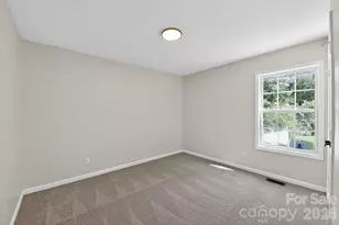 209 Red Oak Ct, Gastonia, NC 28052 - Photo 11
