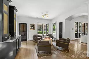 3610 Sharon Rd, Charlotte, NC 28211 - Photo 3