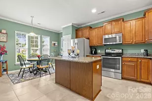 7020 Kitty Hawk Ln, Fort Mill, SC 29707 - Photo 5