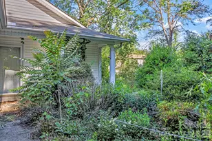 105 Amelia Dr, Hendersonville, NC 28792 - Photo 5
