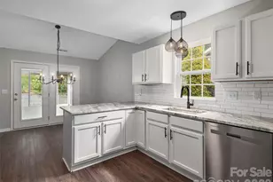 88 Wiltshire Cir, Fletcher, NC 28732 - Photo 15