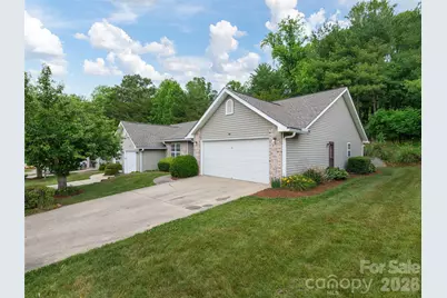 88 Wiltshire Circle, Fletcher, NC 28732 - Photo 3