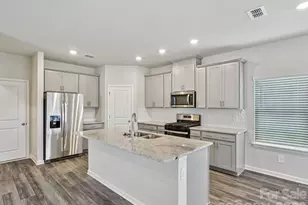 7263 Yardley St, Gastonia, NC 28056 - Photo 3