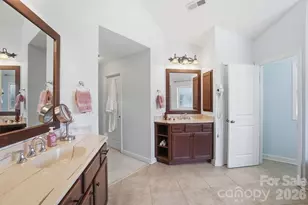 3219 Lakehurst Crossing, Matthews, NC 28104 - Photo 37