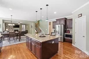 3219 Lakehurst Crossing, Matthews, NC 28104 - Photo 17