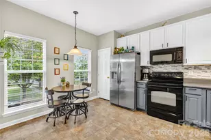 15711 King Louis Ct, Charlotte, NC 28277 - Photo 11