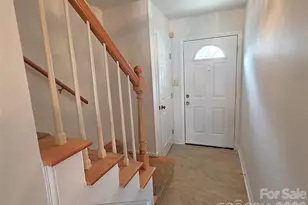 1330 5th St NE, Hickory, NC 28601 - Photo 5