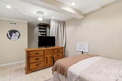 1177 Runway Drive, Hendersonville, NC 28792 - Photo 15