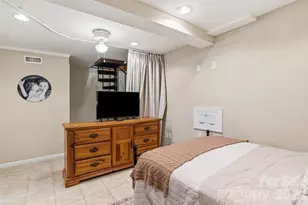 1177 Runway Dr, Hendersonville, NC 28792 - Photo 15