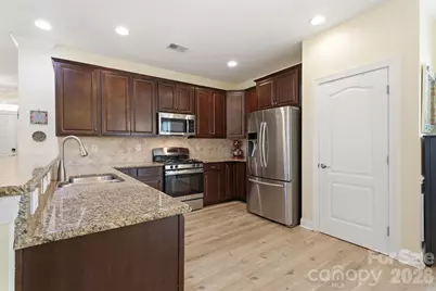 18006 Coulter Parkway, Cornelius, NC 28031 - Photo 7