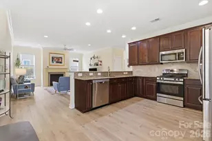 18006 Coulter Pkwy, Cornelius, NC 28031 - Photo 9