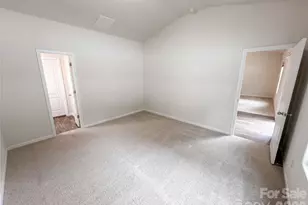 7336 Amberly Hills Rd, Charlotte, NC 28215 - Photo 17