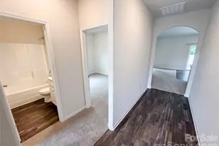 7336 Amberly Hills Rd, Charlotte, NC 28215 - Photo 23