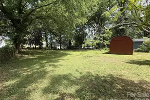 201 Smith St, Clover, SC 29710 - Photo 25