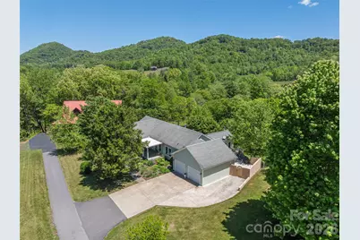 16 Chinaberry Court, Waynesville, NC 28785 - Photo 33