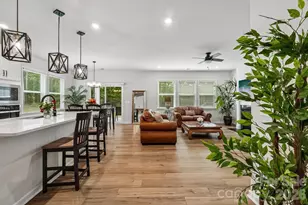 8137 Franklin Trl St, Charlotte, NC 28227 - Photo 11