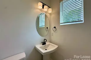 1556 Blanche St, Charlotte, NC 28262 - Photo 21