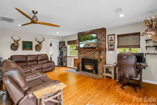 360 Shadow Ln, Green Mountain, NC 28740 - Photo 17