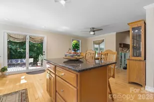 655 21st Ave NW, Hickory, NC 28601 - Photo 13