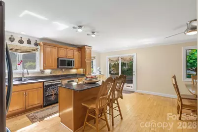 655 21st Avenue NW, Hickory, NC 28601 - Photo 15