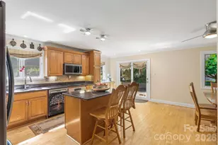 655 21st Ave NW, Hickory, NC 28601 - Photo 15