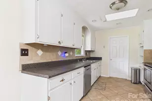 119 Creekside Dr, Morganton, NC 28655 - Photo 13